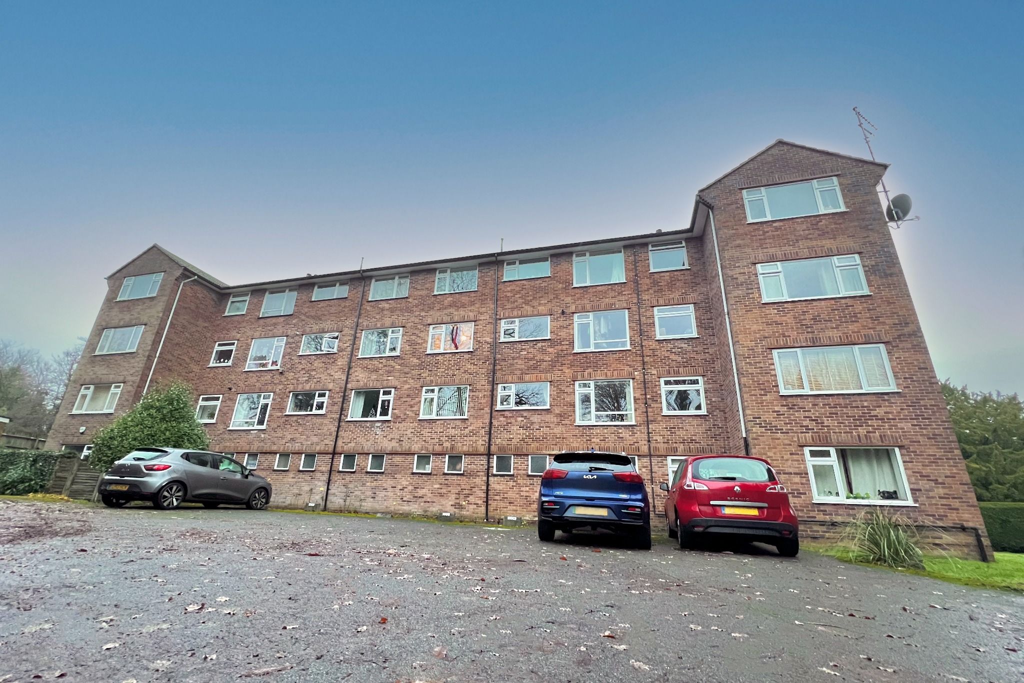 2 bed flat for sale in Plantation Road, Amersham HP6 Zoopla