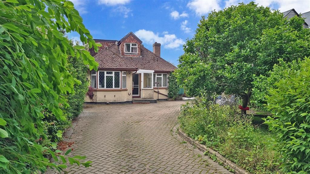 3 bed detached bungalow for sale in Mill Lane, East Hoathly, East