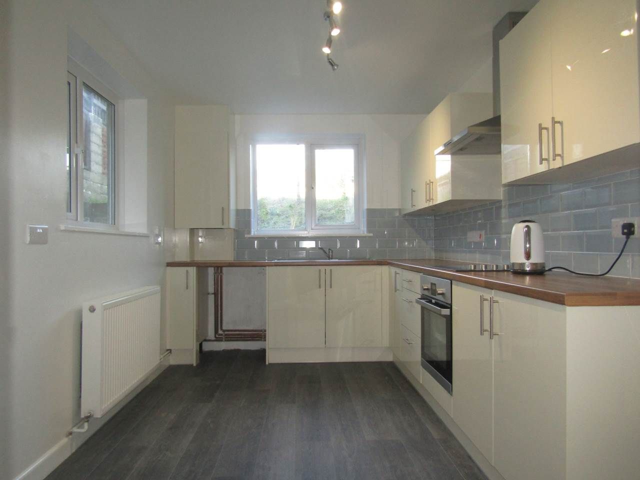 2 bed property to rent in Graham Street, Hafod, Swansea SA1 Zoopla