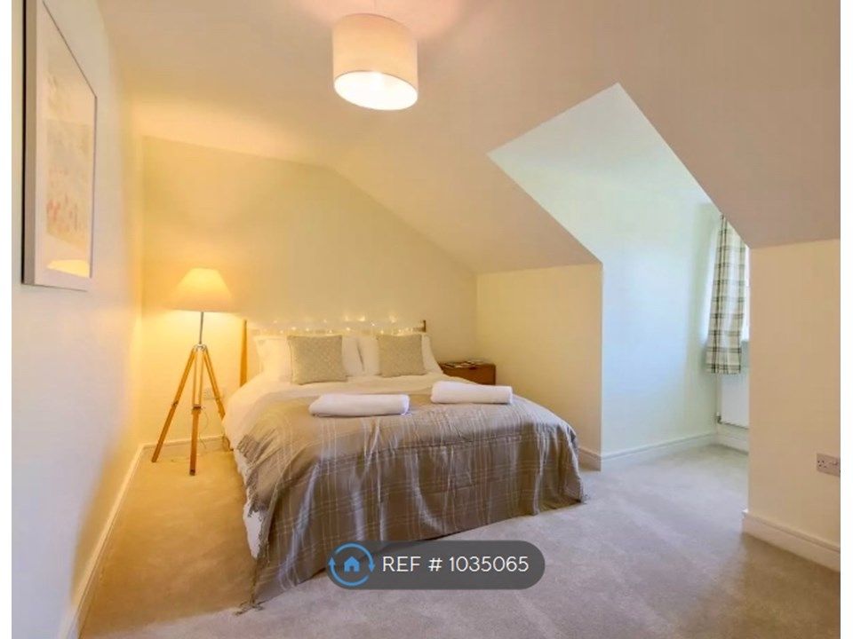 2 bed flat to rent in College Green, Penryn TR10 Zoopla