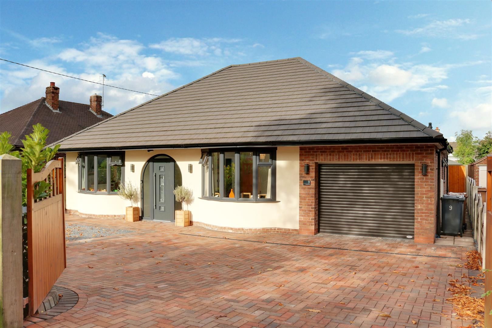 4 bed detached bungalow for sale in The Fairway, Alsager, StokeOn