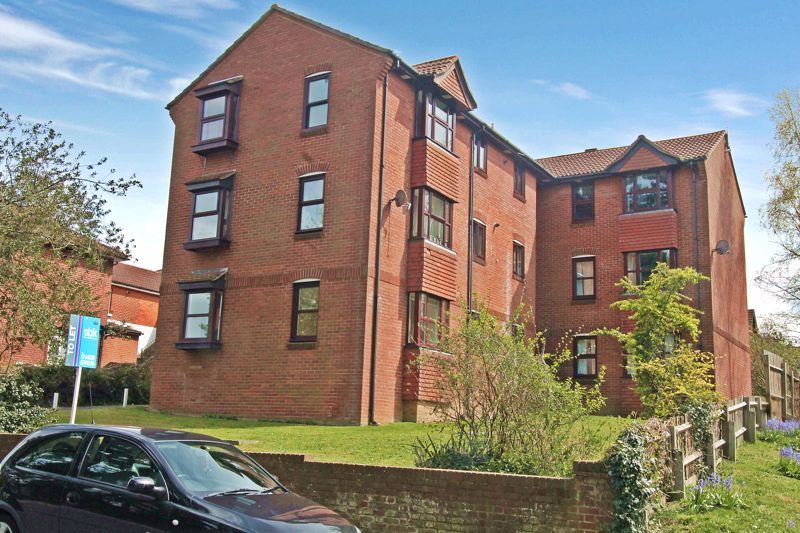 2 bed flat for sale in Whitworth Crescent, Southampton SO18 Zoopla