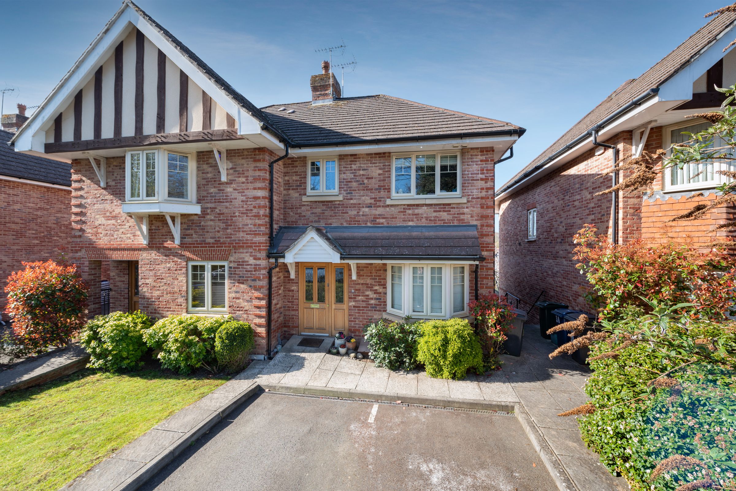 4 bed town house for sale in Templeside Gardens, High HP12 Zoopla