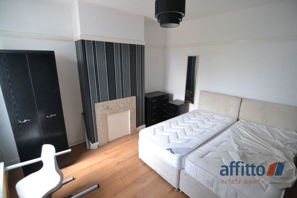 4 bed semidetached house for sale in Bushbury Road, Wolverhampton WV10