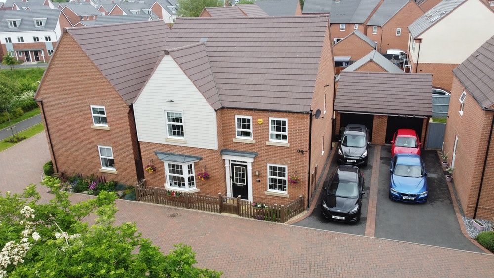 John Starbuck Close, Leicestershire, Coalville LE67  