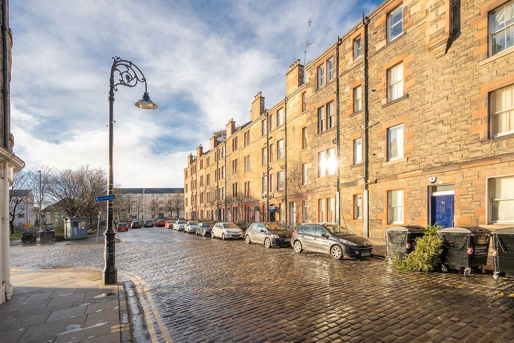 1 bed flat to rent in Henderson Gardens, Leith, Edinburgh EH6 Zoopla