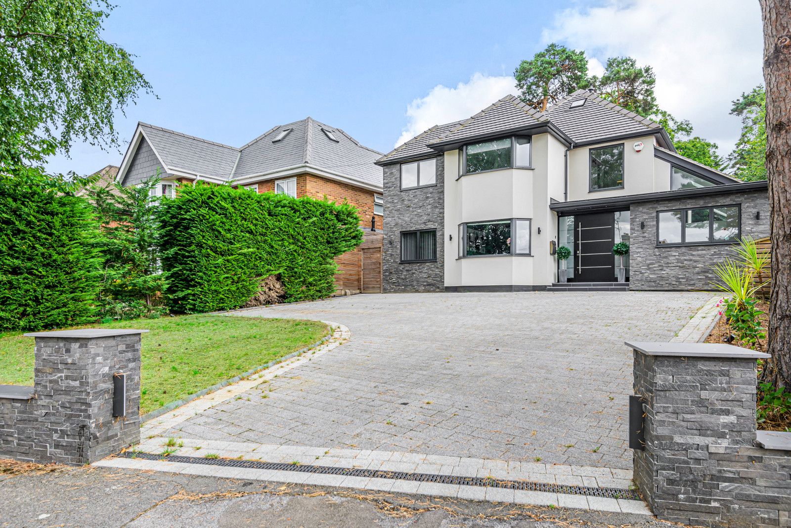 4 bed detached house for sale in Chaucer Avenue, Weybridge KT13 Zoopla
