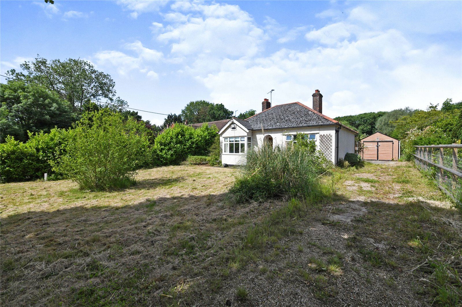 3 bed bungalow for sale in Doddinghurst Road, Pilgrims Hatch, Brentwood