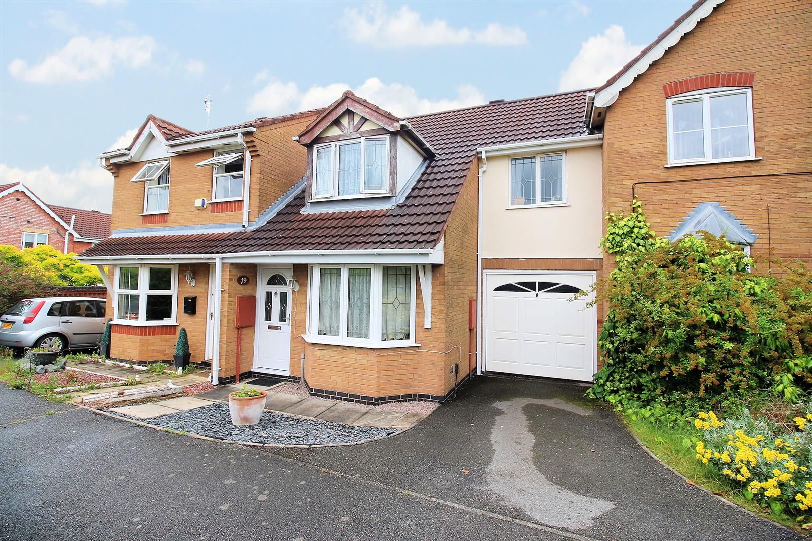 3 bed town house for sale in Tilley Close, Thorpe Astley, Braunstone