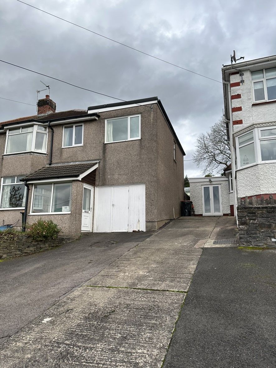 5 bed semidetached house for sale in 102 Cefn Road, Rogerstone