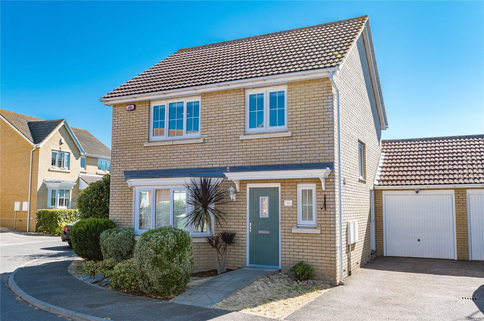 3 bed detached house for sale in Havengore Close, Great Wakering