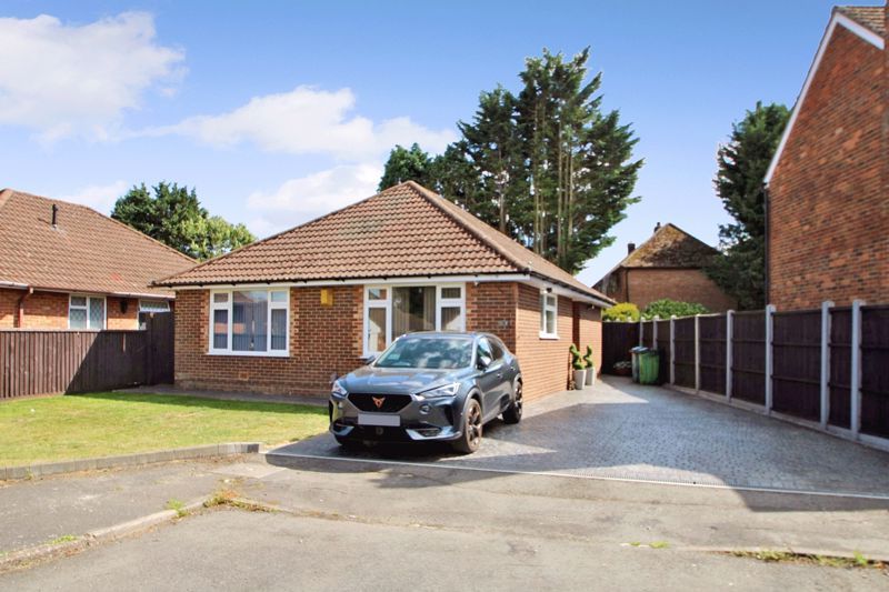 3 bed detached bungalow for sale in Graham Drive, High HP12