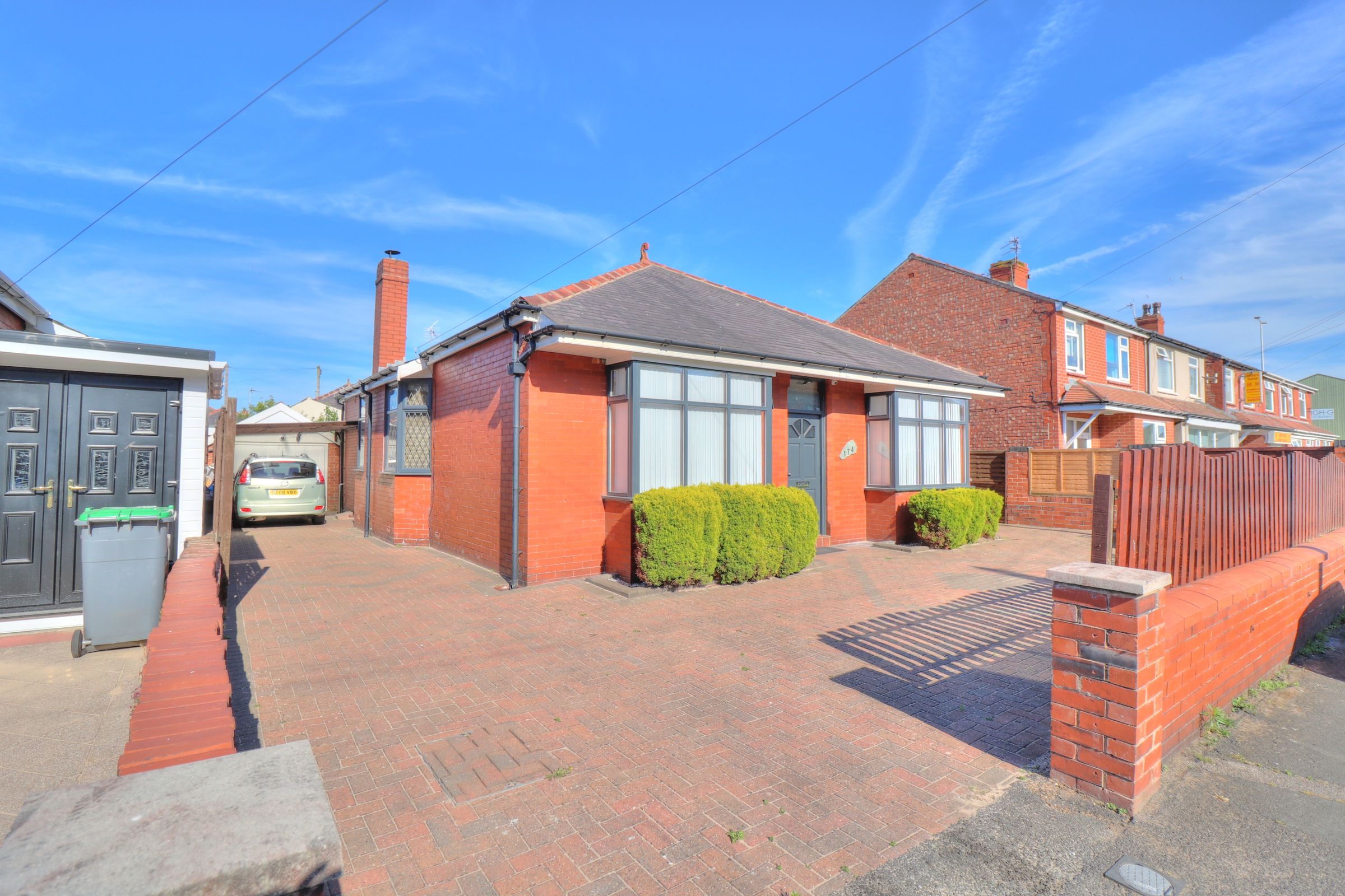 4 bed detached bungalow for sale in Abbey Road, Blackpool FY4 Zoopla