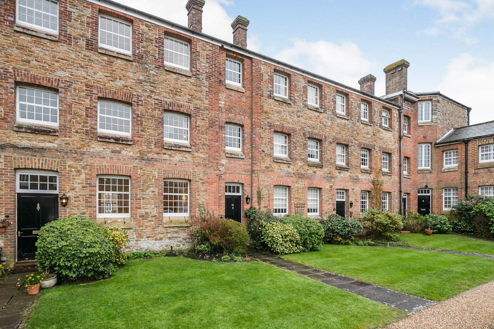 3 bed terraced house to rent in Frederick Thatcher Place, North Trade