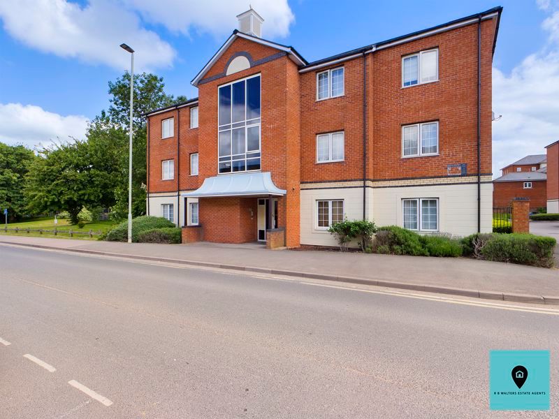 2 bed flat for sale in Great Western Road, Gloucester GL1 Zoopla