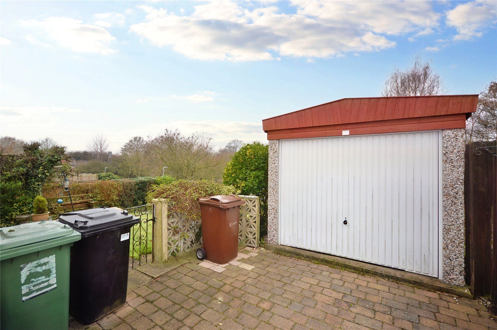 2 bed bungalow for sale in Cotswold Drive, Garforth, Leeds, West