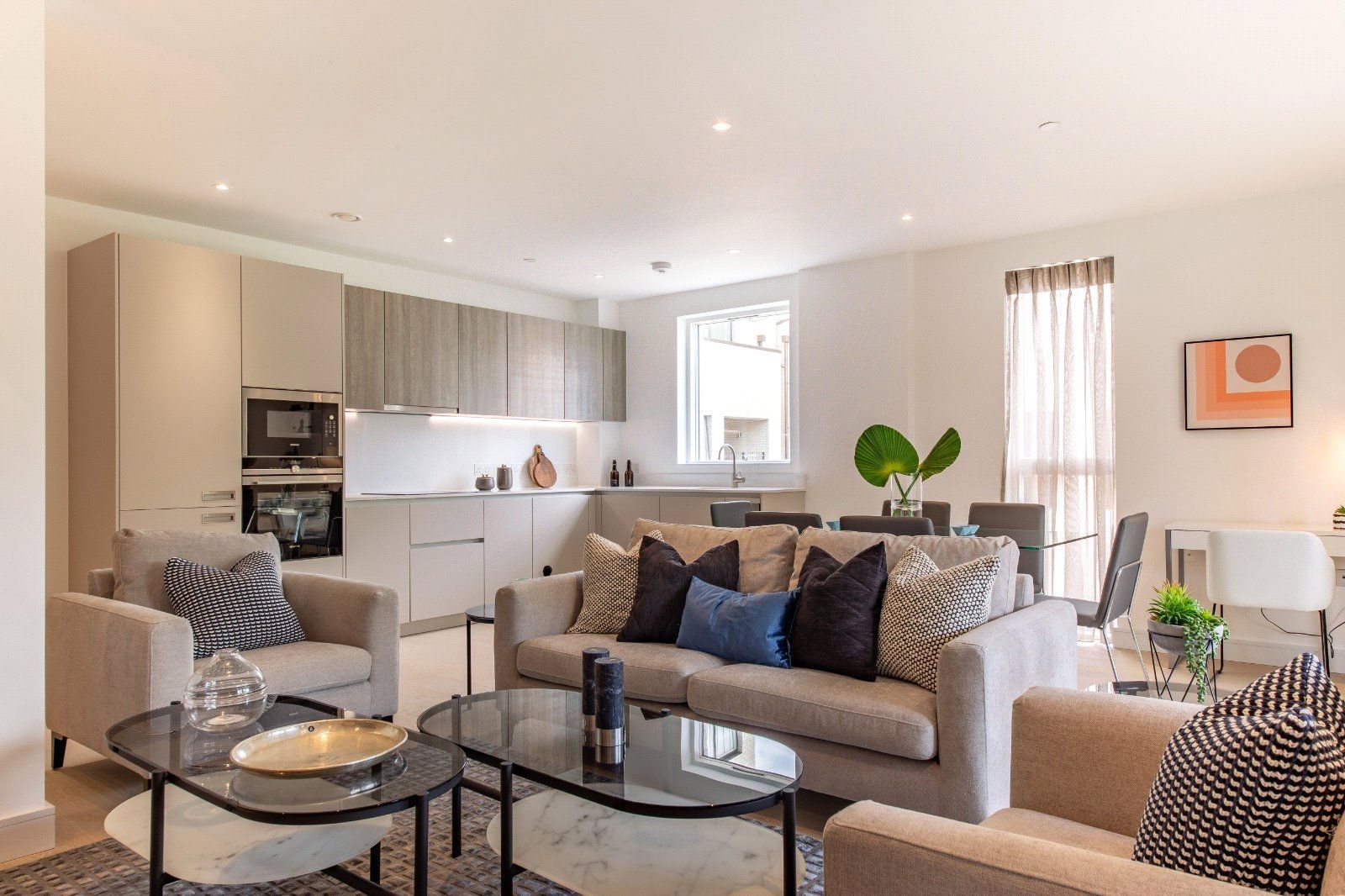 The Avenue, Bronesbury, London NW6  