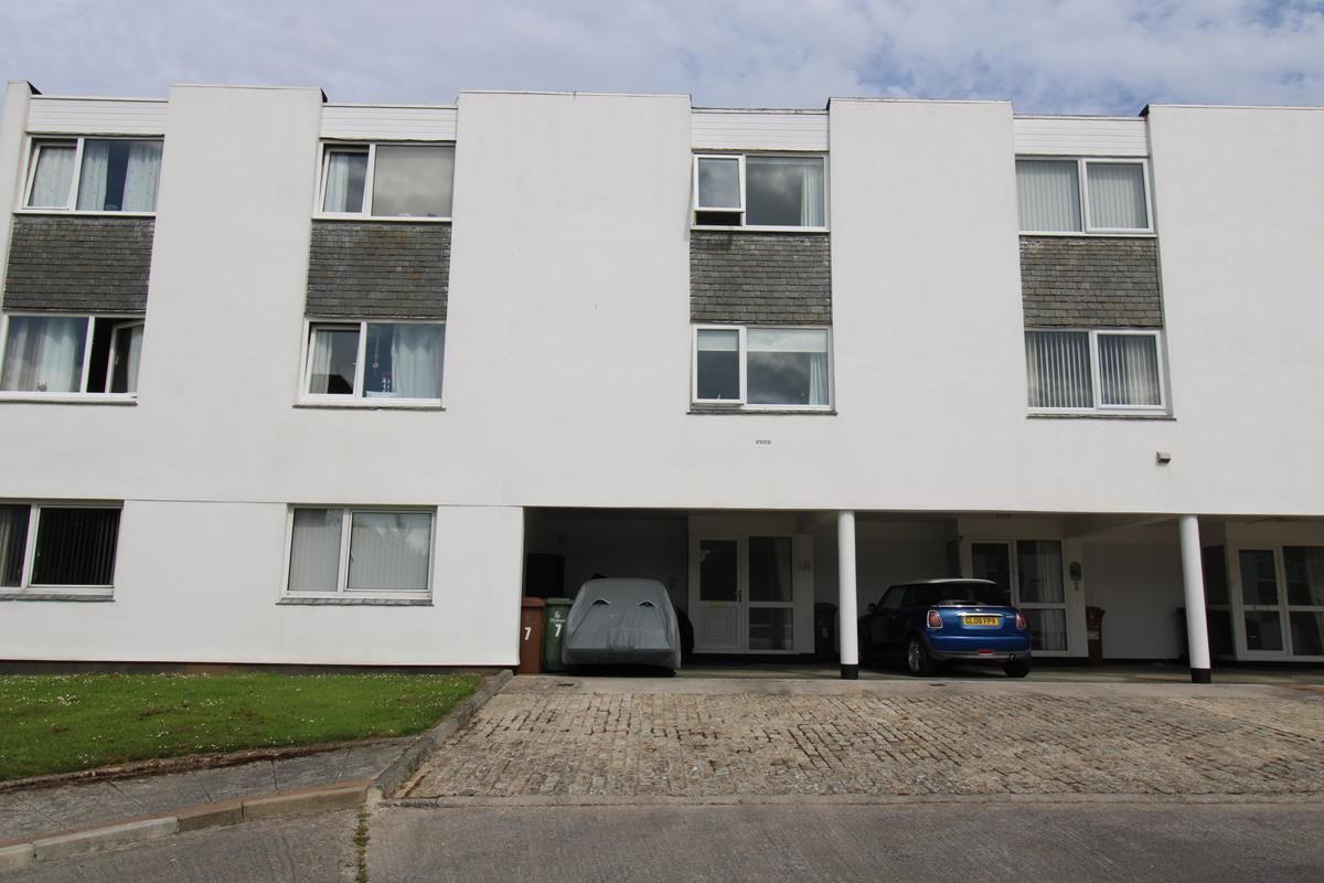 The Lawns, Plymouth PL5  