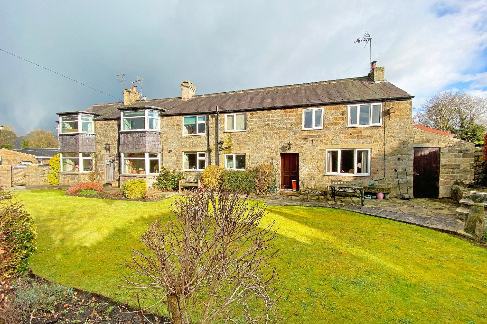 4 bed detached house for sale in Hollins Lane, Hampsthwaite, Harrogate