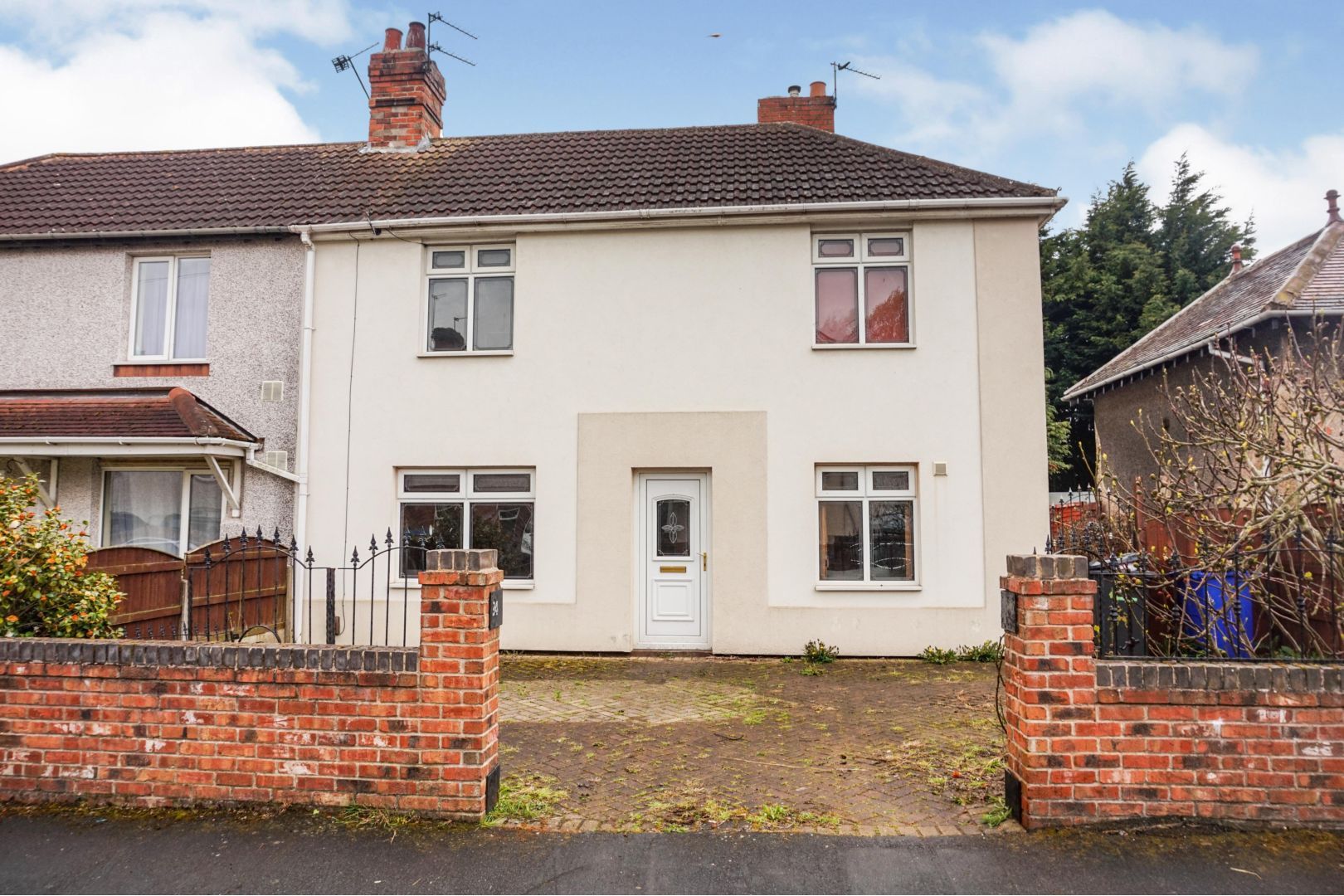 3 bed semidetached house for sale in Grosvenor Crescent, Arksey