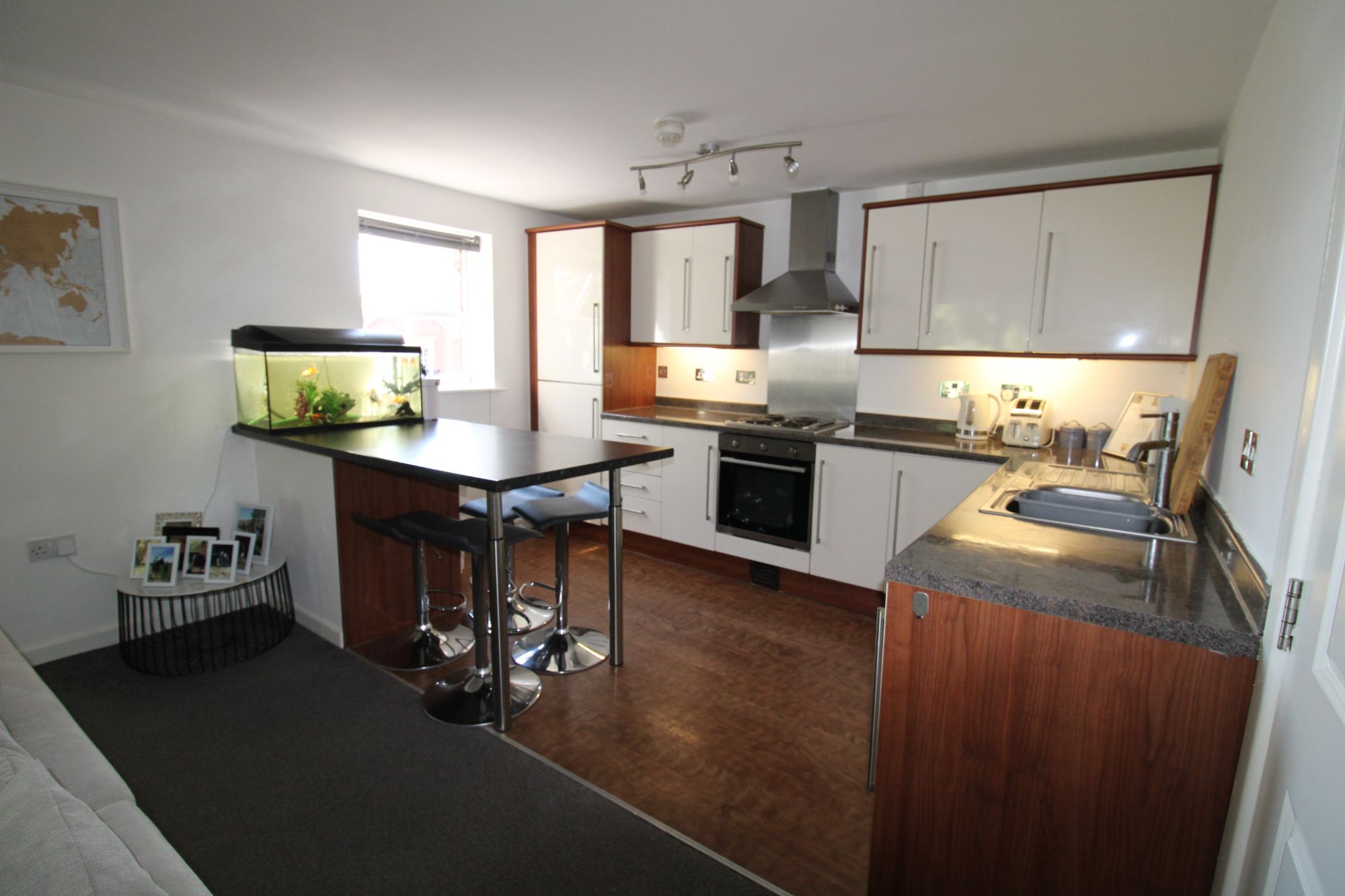 2 bed flat for sale in Sandringham Drive, Moortown, Leeds LS17 Zoopla