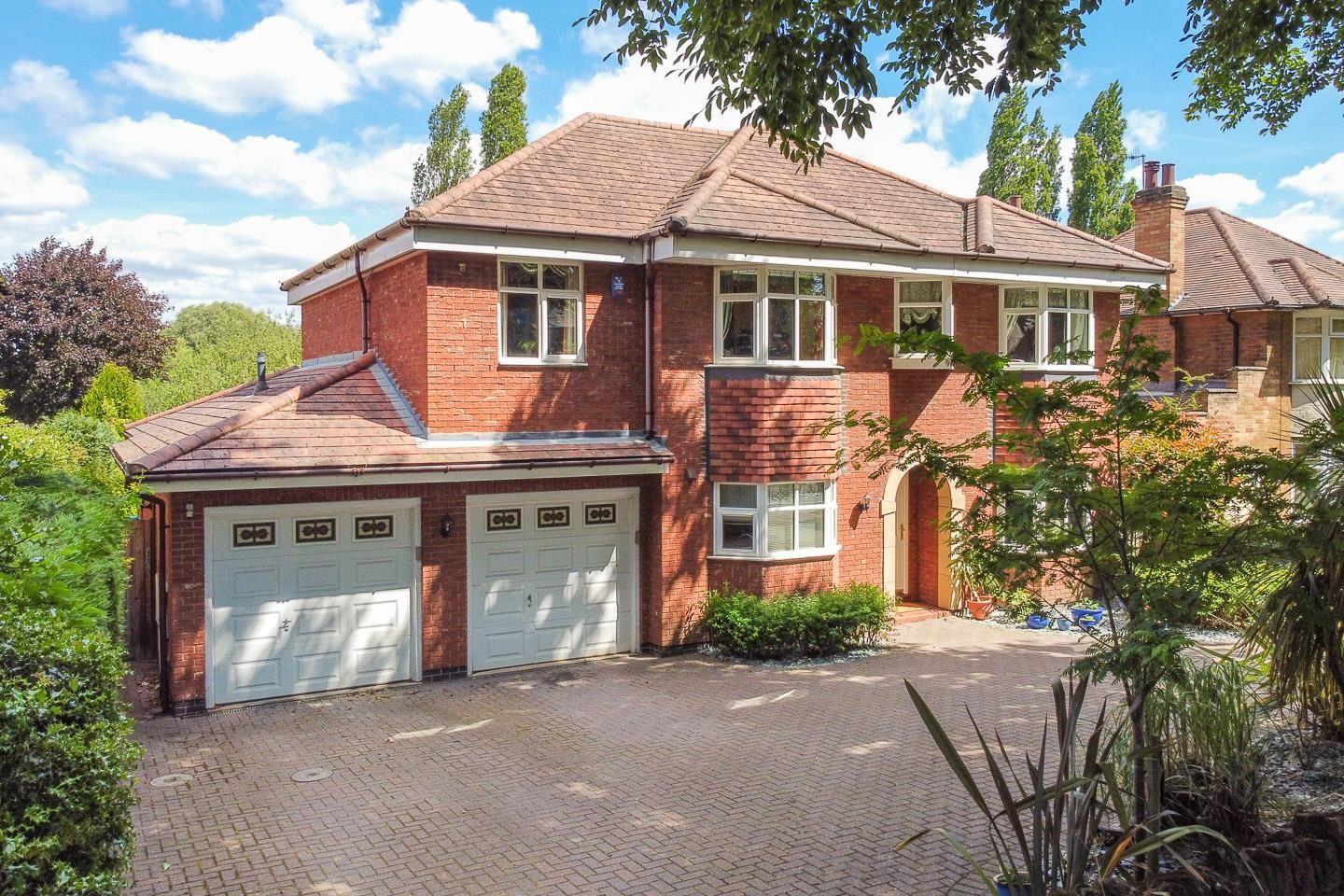 5 bed detached house for sale in Russell Drive, Wollaton
