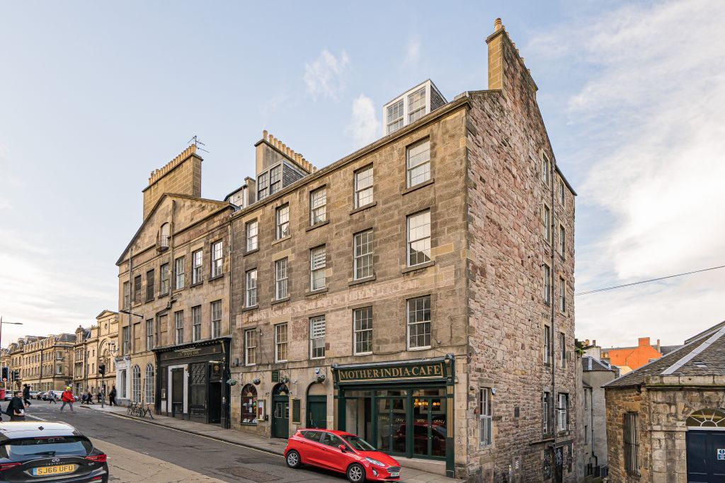 4/8 Infirmary Street, Edinburgh EH1