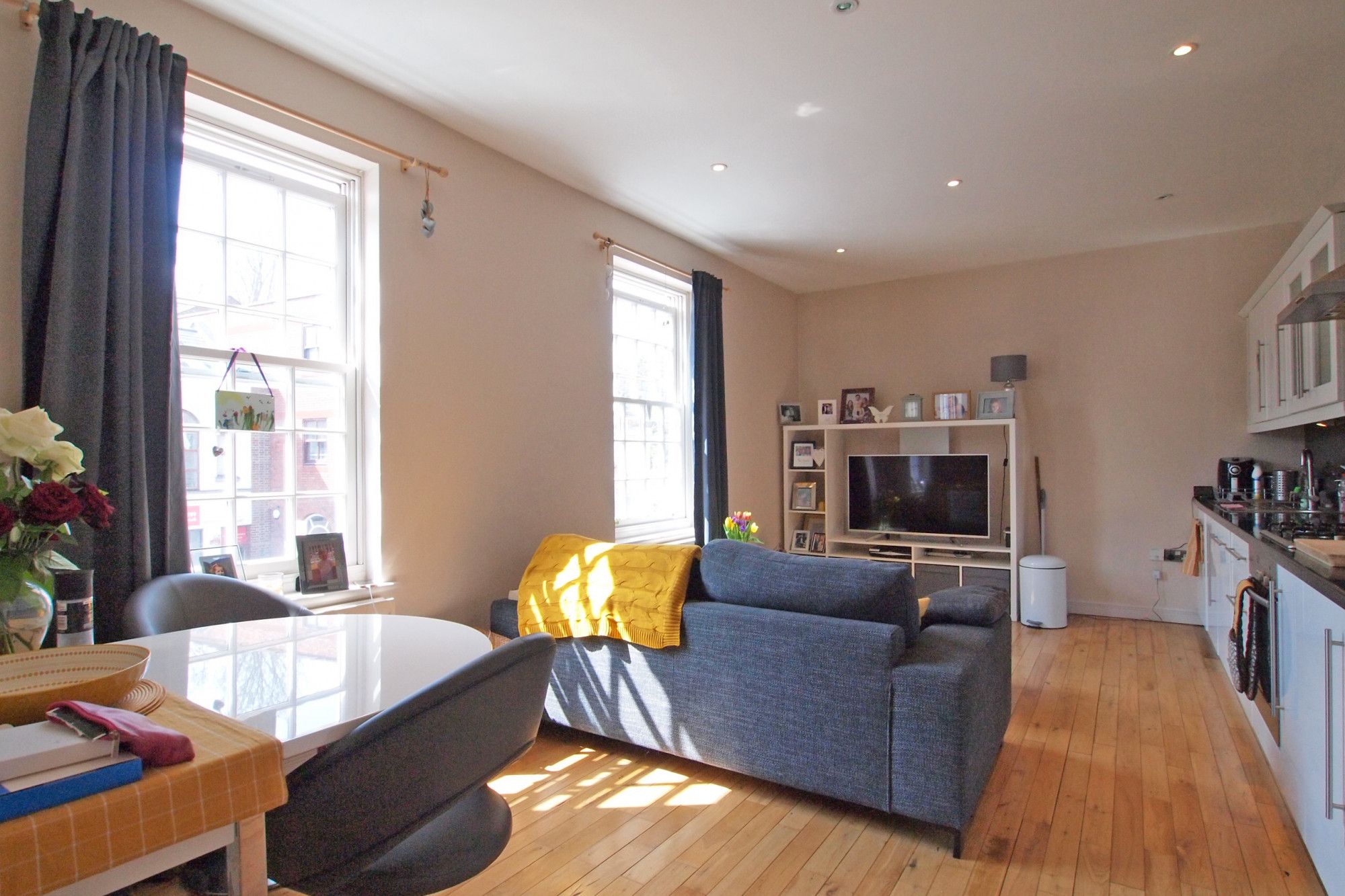 1 bed flat to rent in High Street, Ewell Village KT17 Zoopla