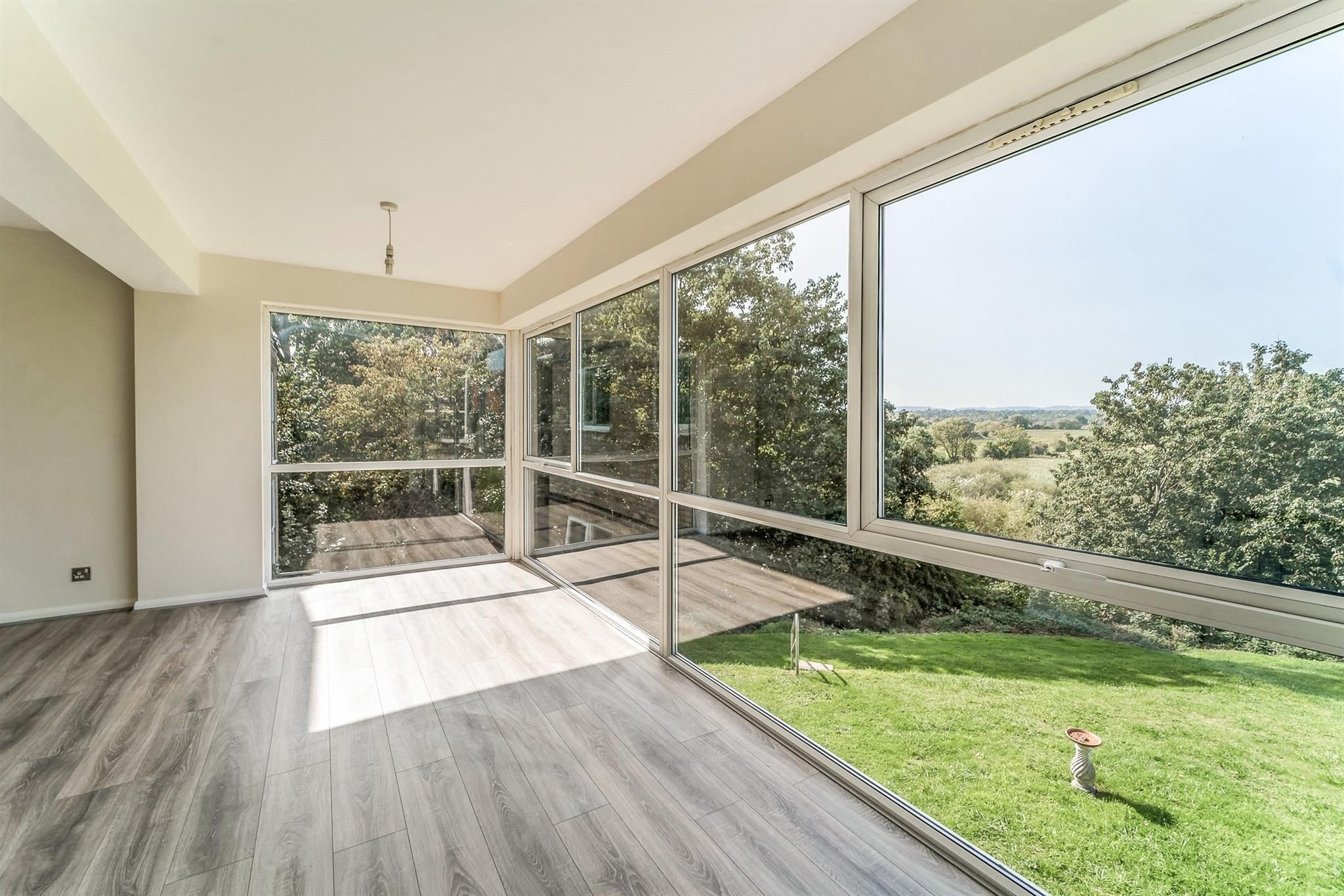 2 bed flat to rent in Elm Green Close, Worcester WR5 Zoopla