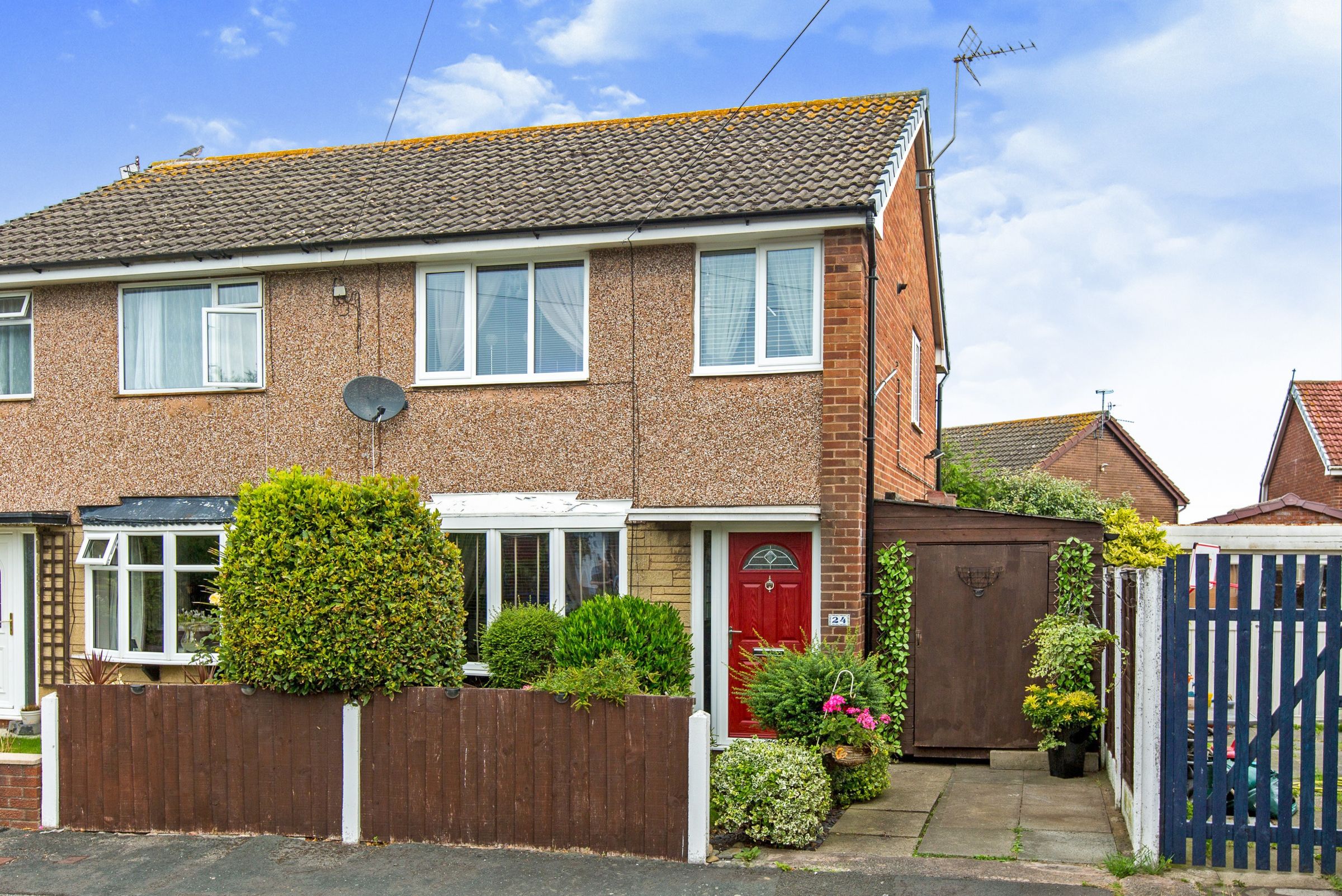 3 bed semidetached house for sale in Langdale Avenue, Preston PR4 Zoopla