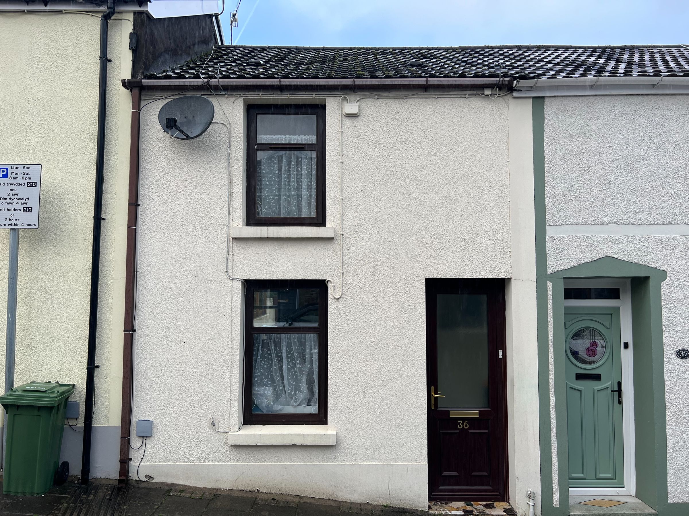 2 bed terraced house to rent in Street, Gadlys, Aberdare CF44