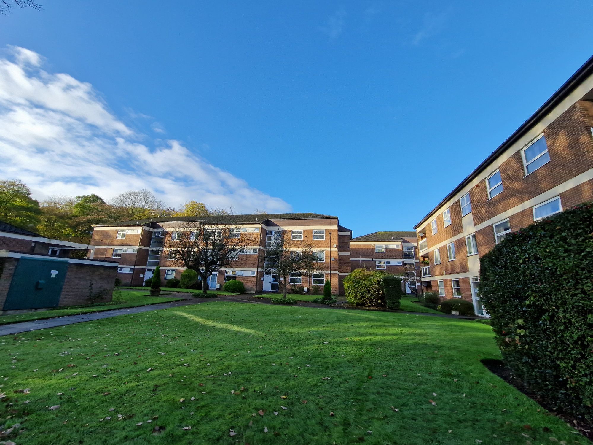 3 bed flat for sale in Foxhill Court, Leeds, West Yorkshire LS16 Zoopla