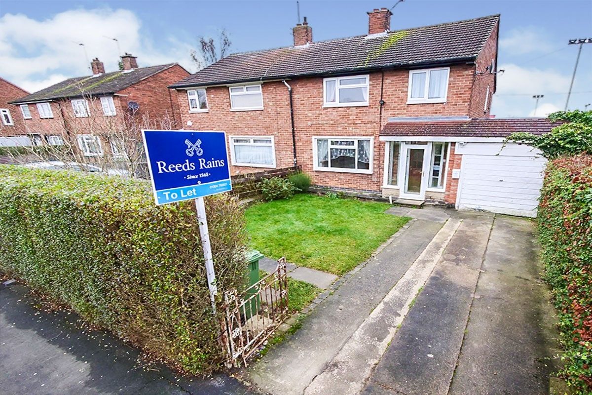 3 bed semidetached house to rent in St. Stephens Road, York YO24 Zoopla