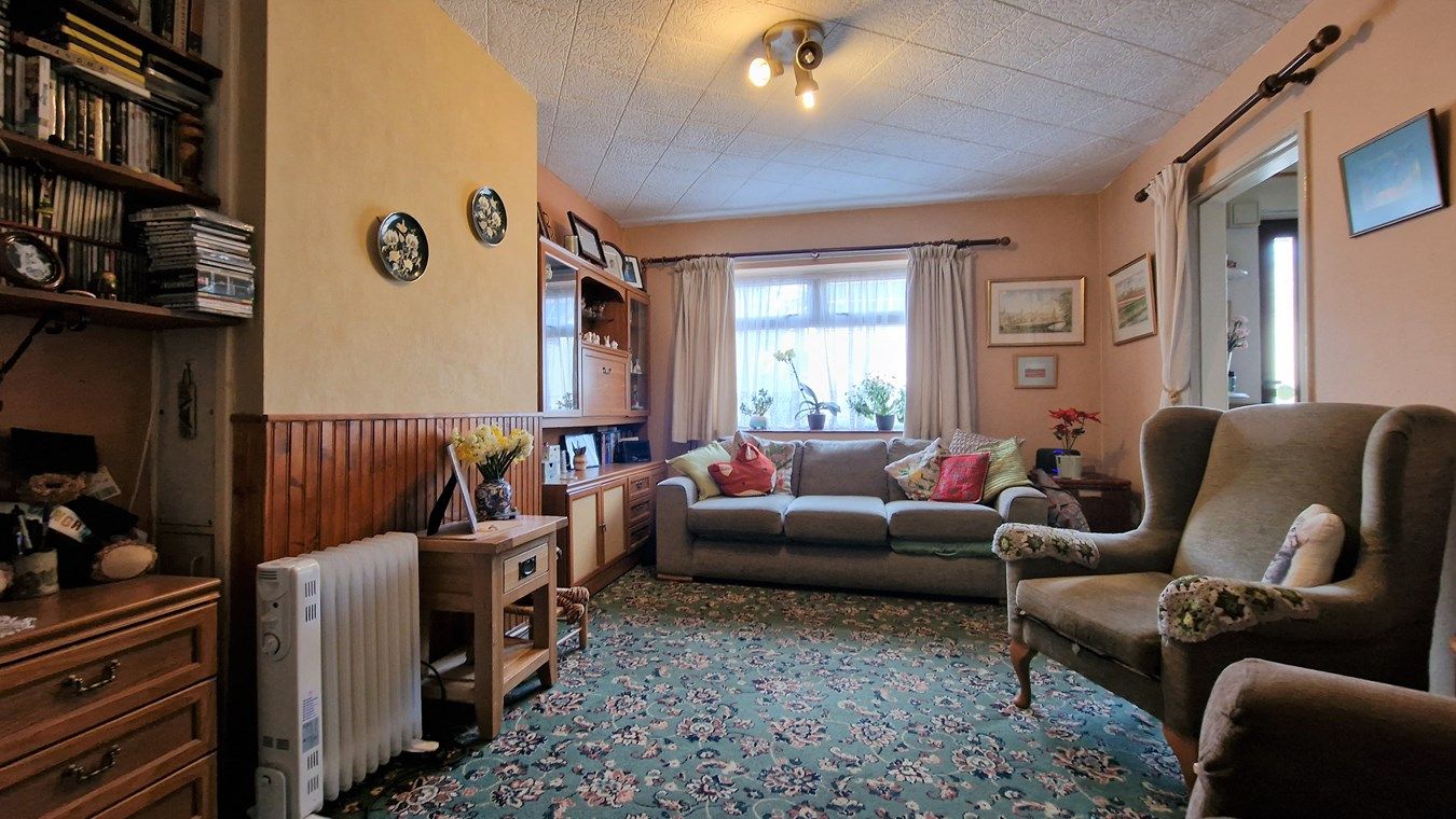 3 bed semidetached house for sale in Dryden Road, Peterborough PE1