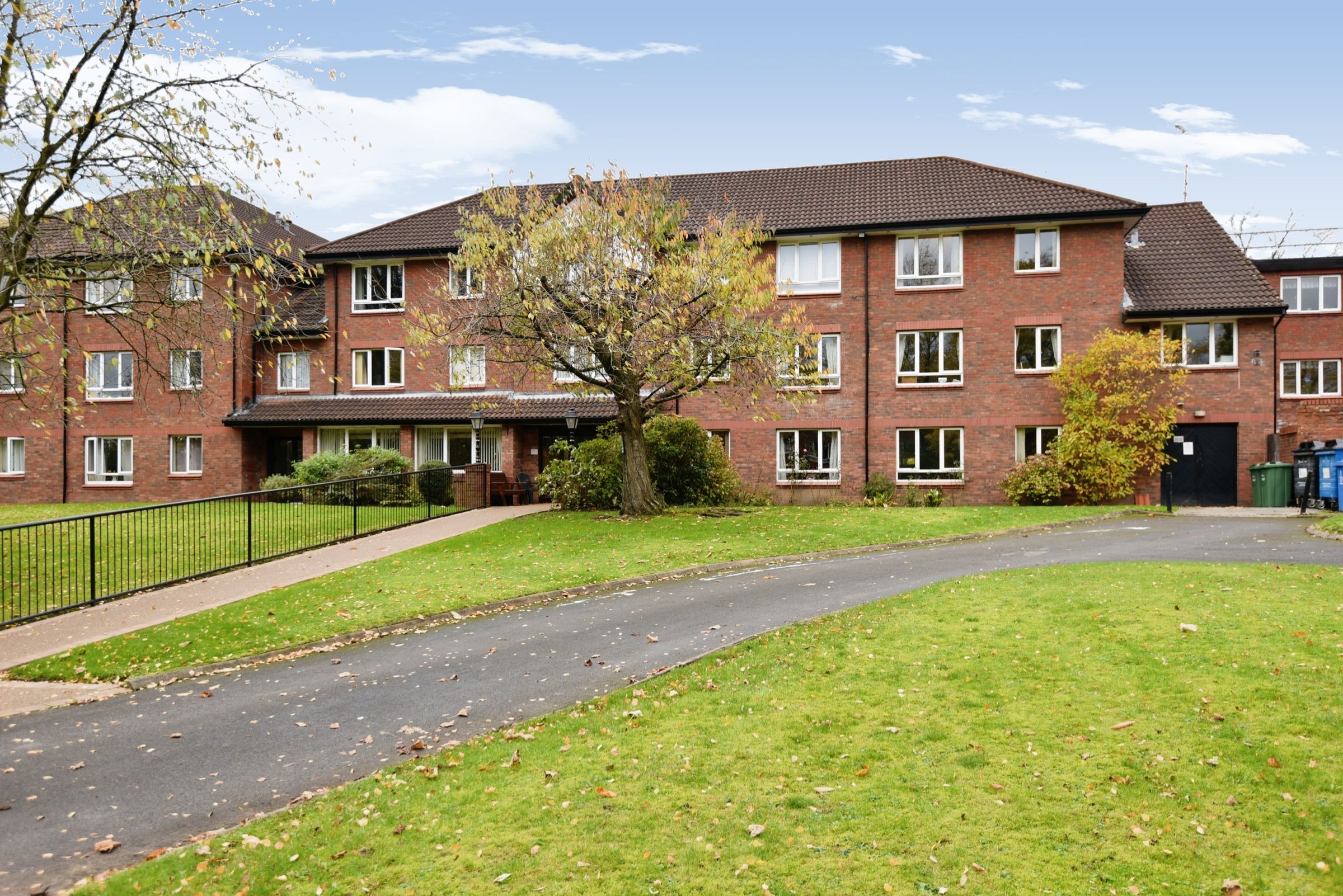 1 bed flat for sale in Edge Lane, Stretford, Manchester, Greater