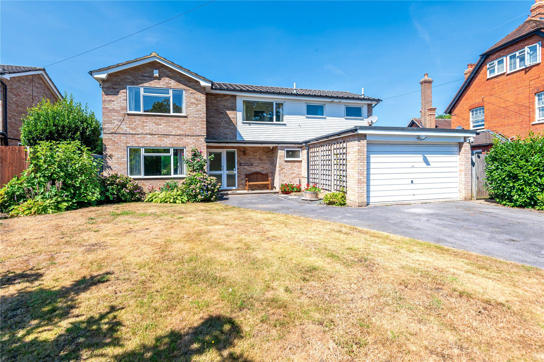 4 bed detached house for sale in Castle Road, Horsell, Woking GU21 Zoopla