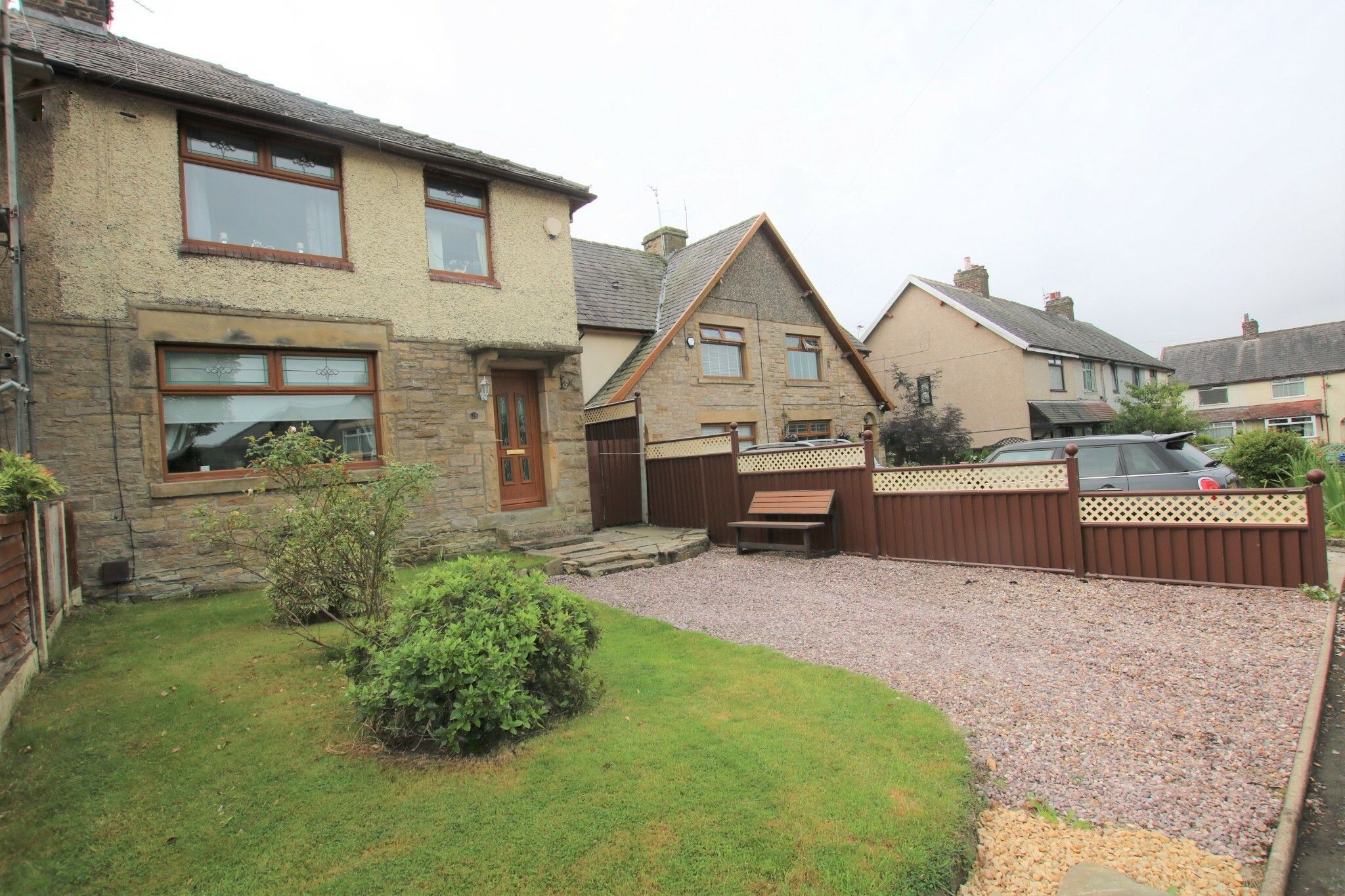 3 bed semidetached house for sale in Spring Vale Garden Village