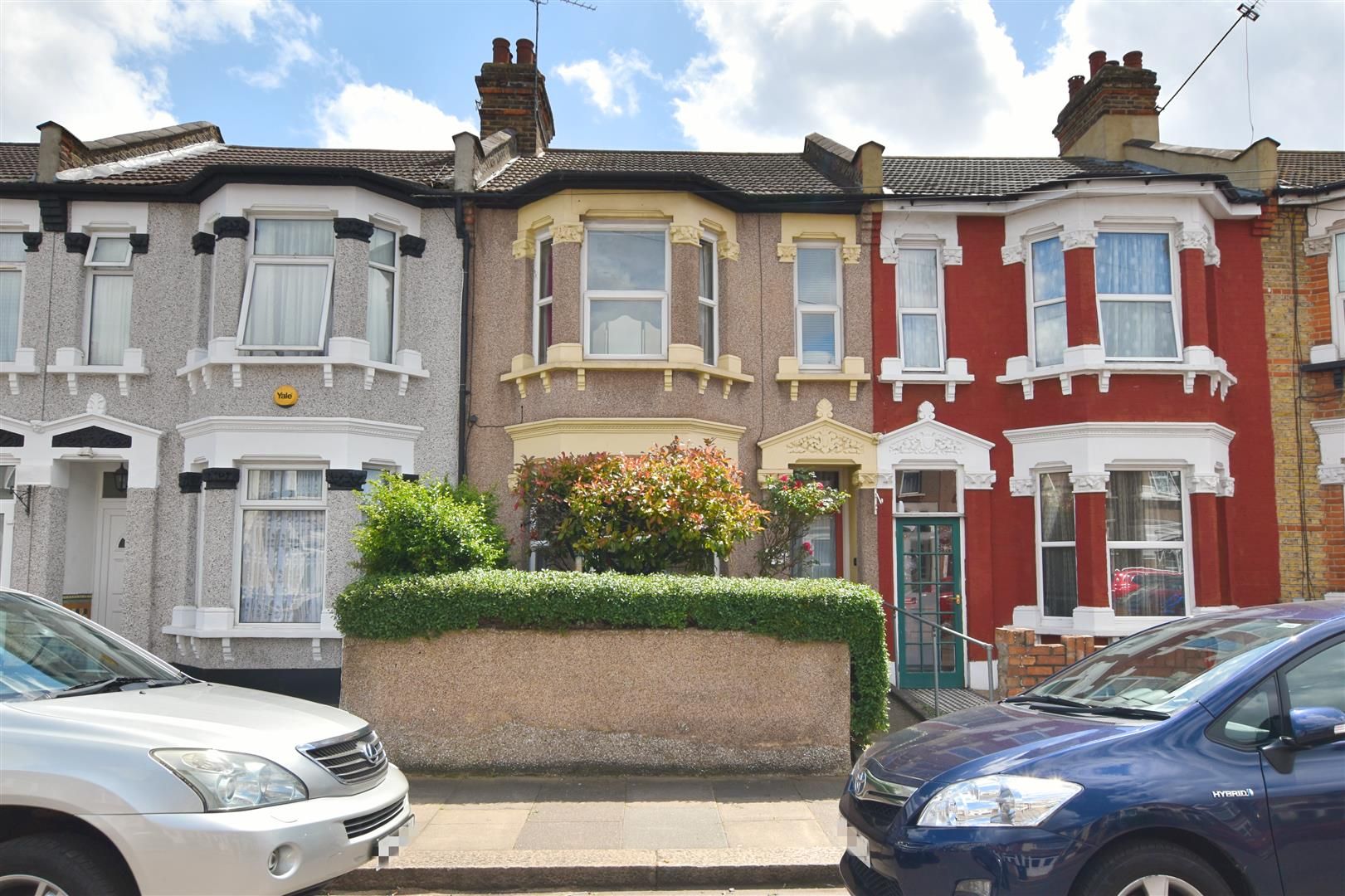2 bed terraced house for sale in Mortlake Road, Ilford IG1 Zoopla