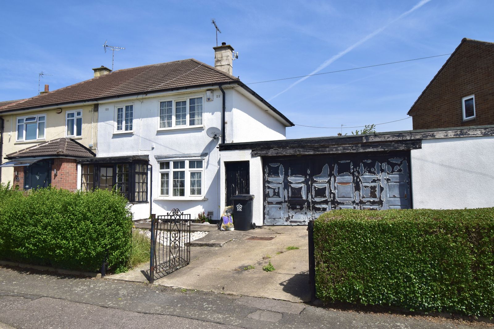 3 bed semidetached house for sale in Selby Avenue, Netherhall LE5 Zoopla