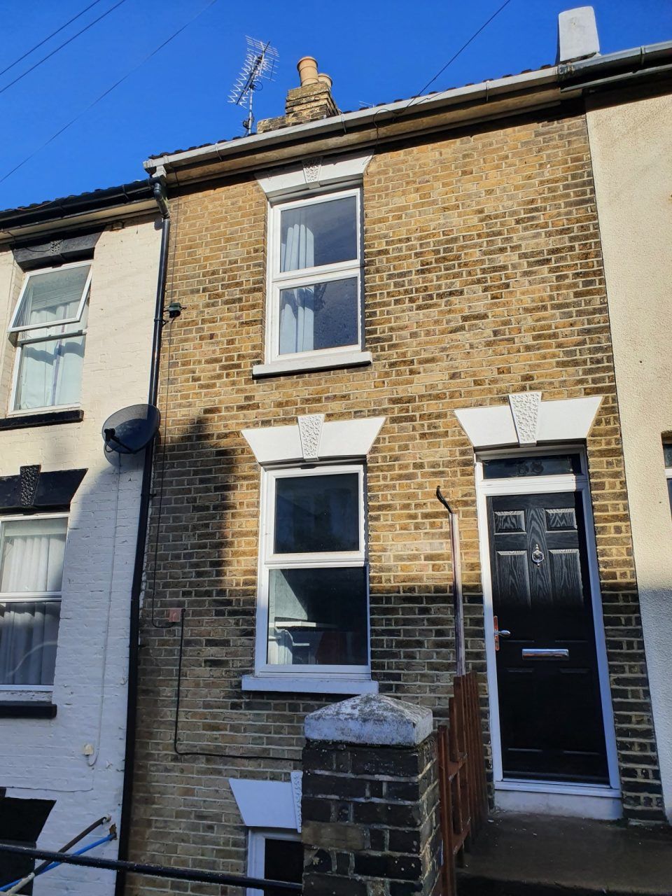 2 bed terraced house to rent in Borstal Street, Rochester, Kent ME1