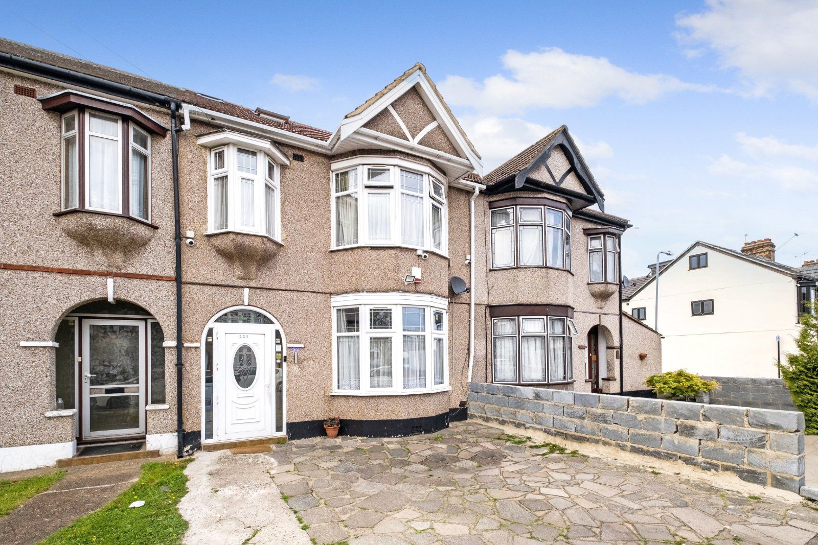 5 bed terraced house for sale in Ashburton Avenue, Seven Kings, Essex