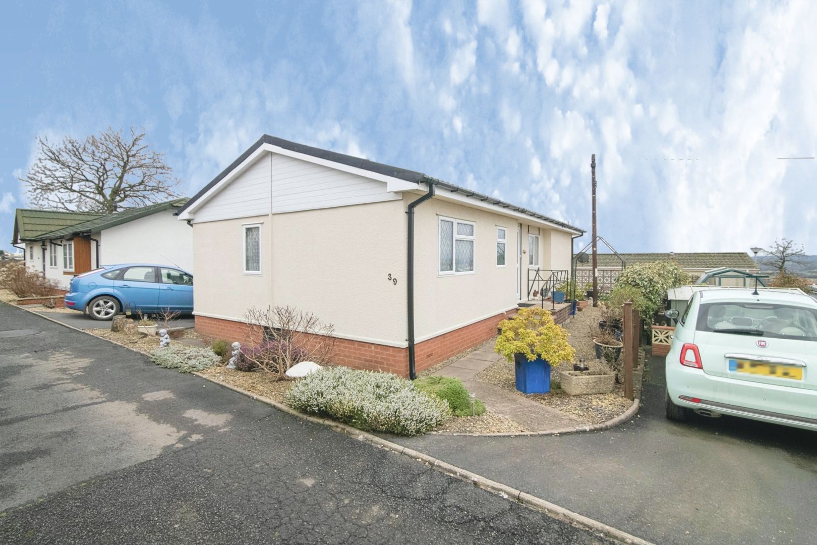 2 bed mobile/park home for sale in Doddington Heights Park