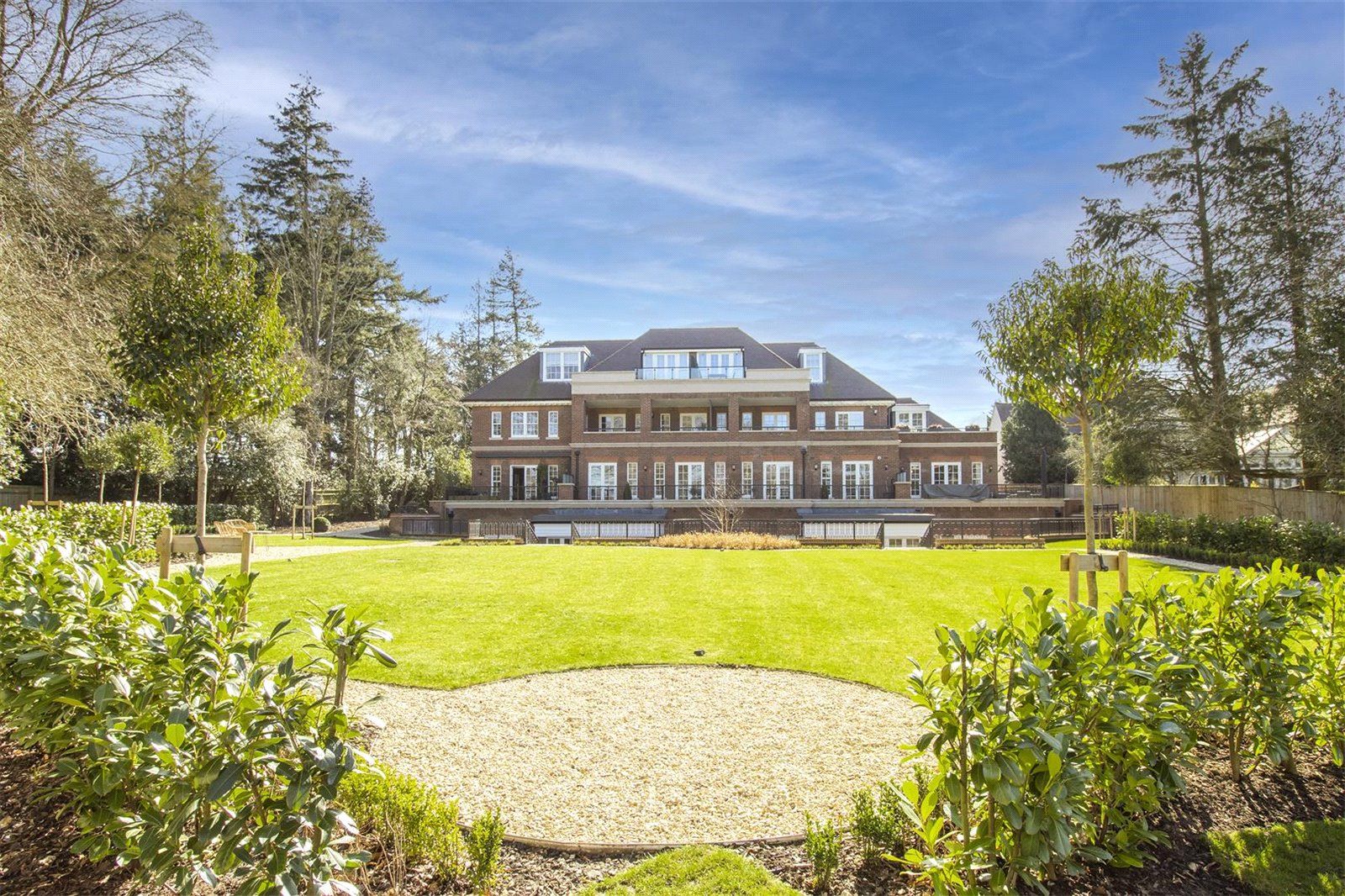 2 bed flat to rent in Watford Road, Radlett, Hertfordshire WD7 Zoopla