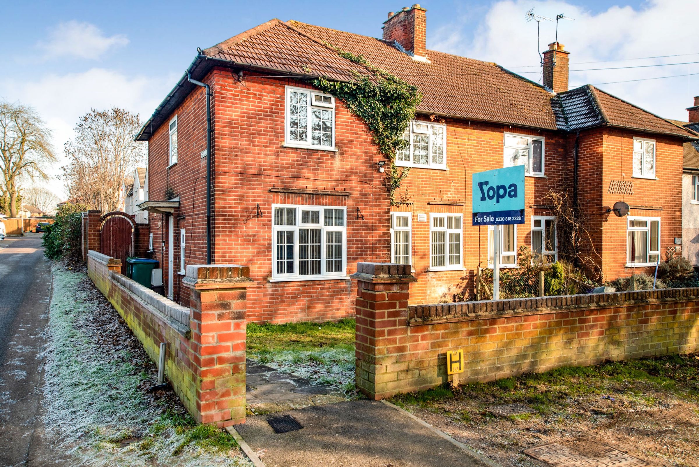 4 bed semidetached house for sale in The Harebreaks, Watford WD24 Zoopla