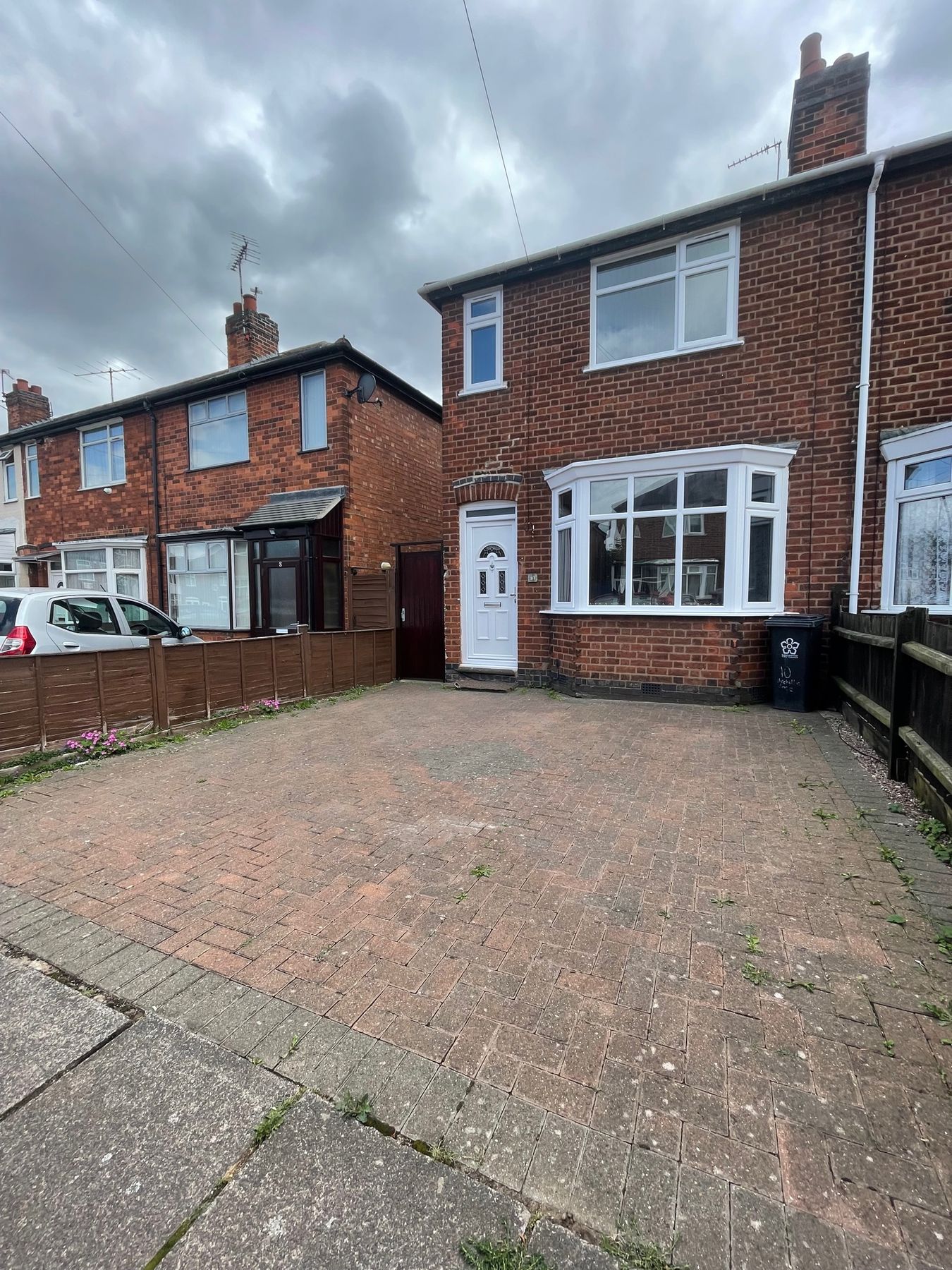 2 bed semidetached house to rent in Checketts Close, Leicester LE4