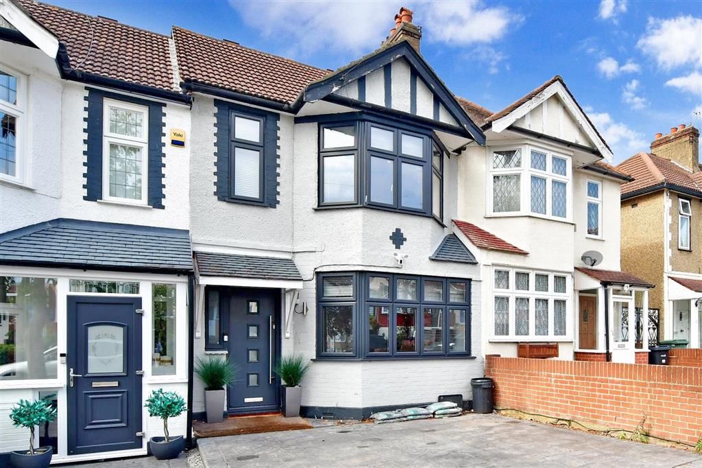 3 bed terraced house for sale in Crownhill Road, Woodford Green, Essex