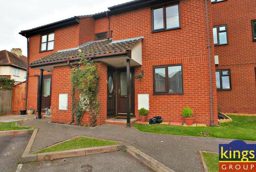 1 bed flat to rent in Manor Court, Manor Road, Waltham Abbey EN9 Zoopla