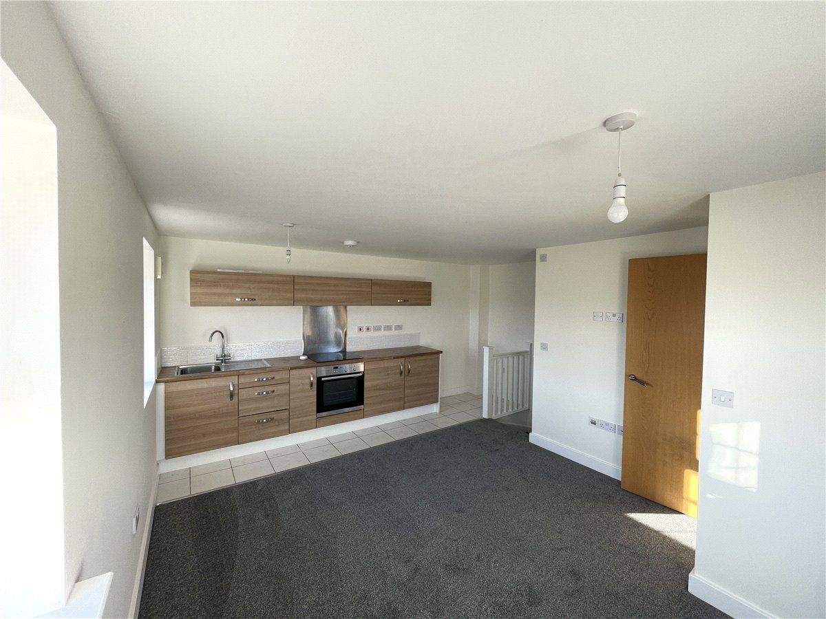 2 bed terraced house to rent in Comelybank Drive, Mexborough, South