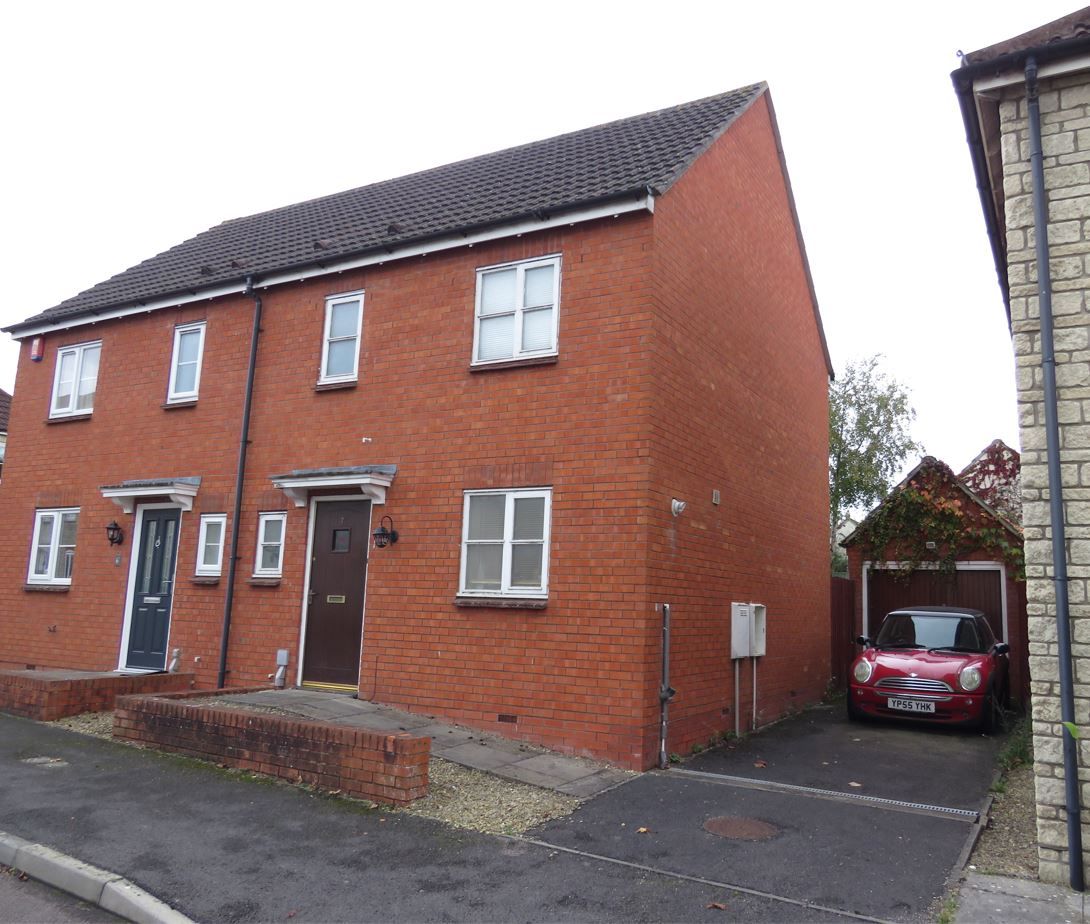 3 bed semidetached house for sale in Poppy Close, Calne SN11 Zoopla