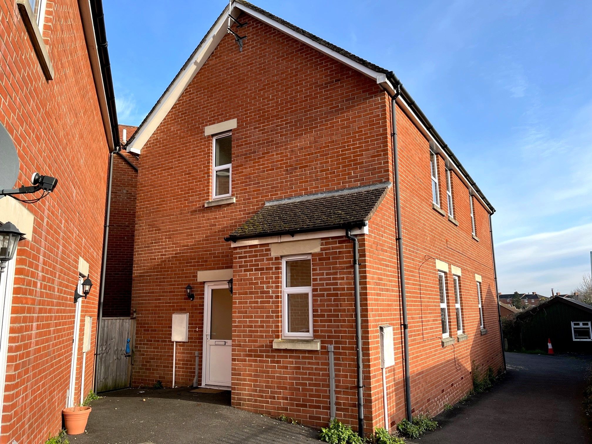 2 bed flat to rent in Crofton Avenue, Yeovil BA21 Zoopla